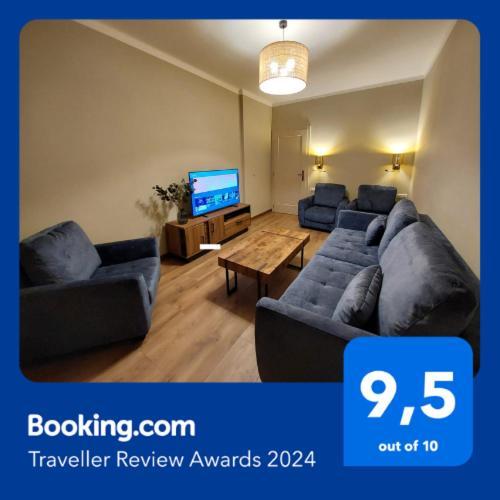 Spacious Two-Bedroom Apartment In The City Center Cracovia Esterno foto